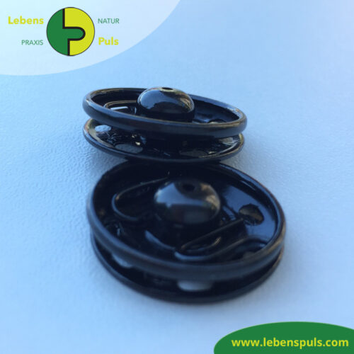 Druckknöpfe | Tube, Beinling, Schwanzschutz und Wundauflage | zuverlässiges Befestigen bei Bodys für Hund, Katze, Pferd und Co 7 VetMedCare Tierbedarf Druckknöpfe groß für Tube, Beinling, Schwanzschutz und Wundauflage zur Befestigen bei Bodys für Hund, Katze, Pferd und Co