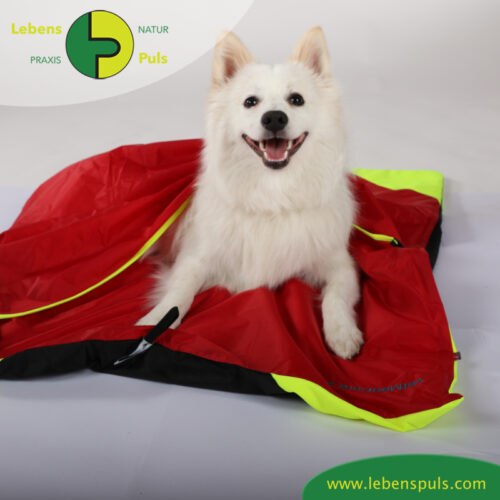 Safety Bag | Outdoor | extrem isolierende Hundedecke und Schlafsack 14 VetMedCare Tierbedarf Hundedecke Safety Bag2